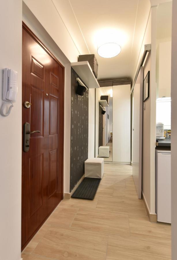 Kiralykut 1 Apartman - Ingyen Parkolas, Bicajok, Ac İstolni Belgrad Dış mekan fotoğraf
